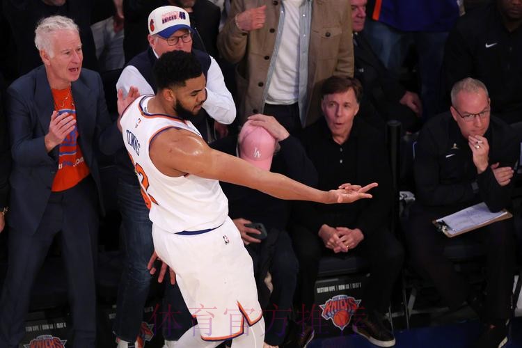 哈特抢断反击、布伦森三分命中，尼克斯14-3领先开拓者10分