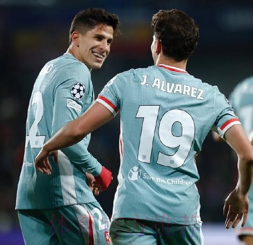 西蒙尼执教马竞后与齐祖皇马交手12次 只赢2场 西蒙尼执教马竞后与齐祖皇马交手12次 只赢2场